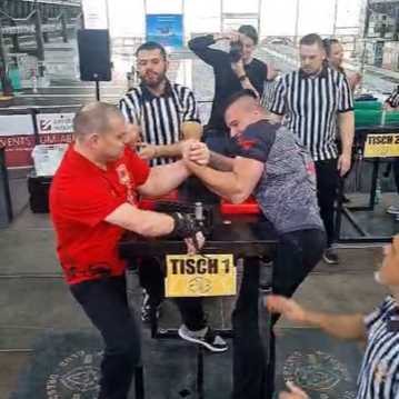 Am_Tisch_Rene_DM_2026