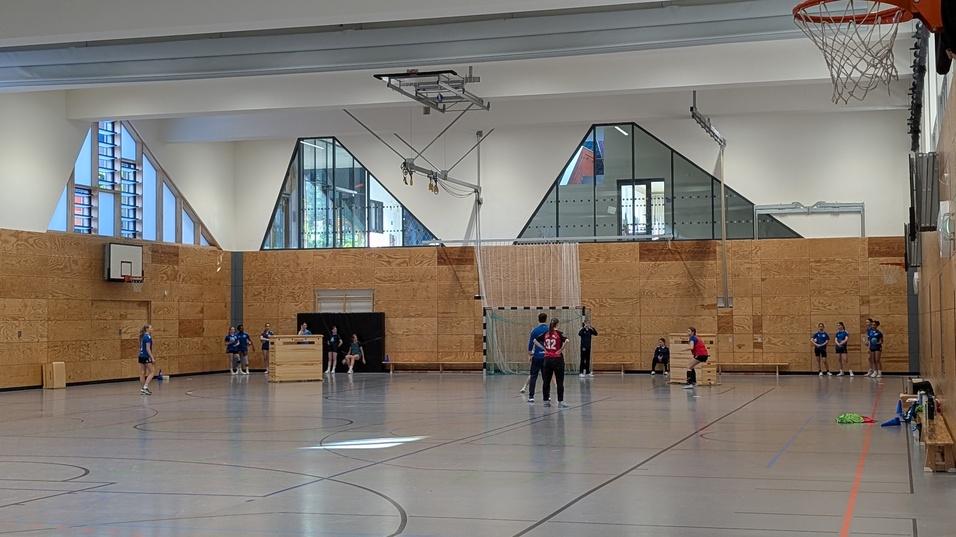 Handballtraining in der Pufendorfstra&szlig;e